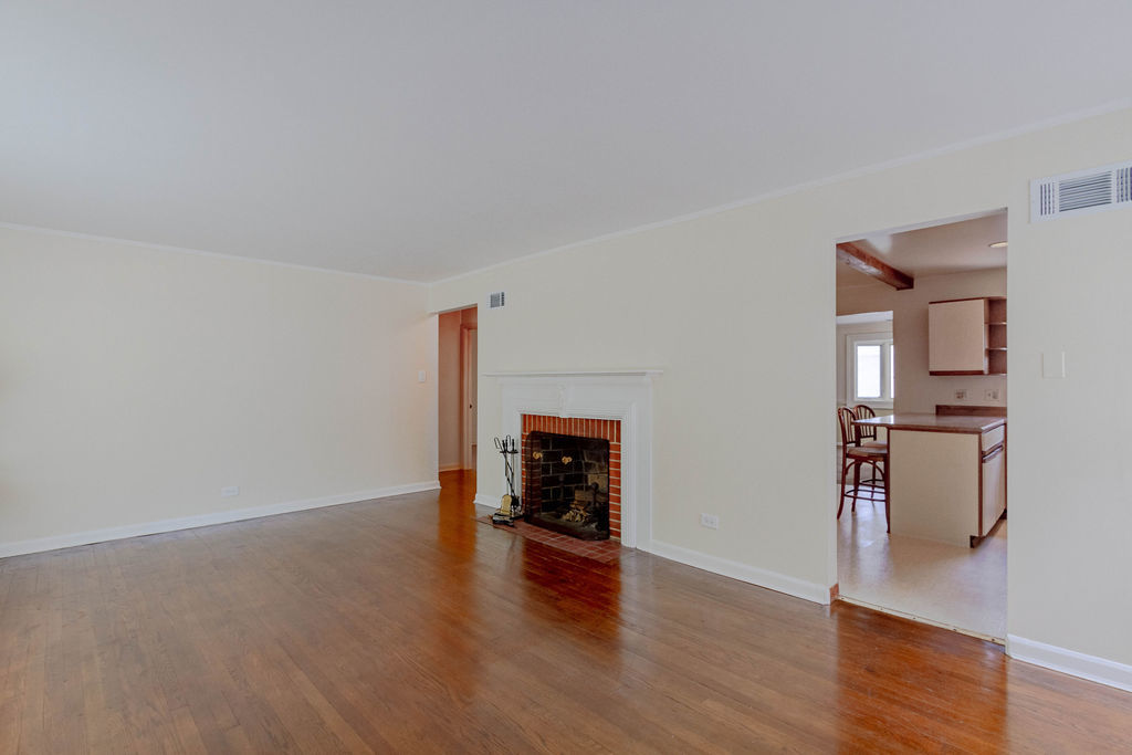 8937 Harms Road Morton Grove, IL 60053 - Photo 6 of 27 Gallery Image 6