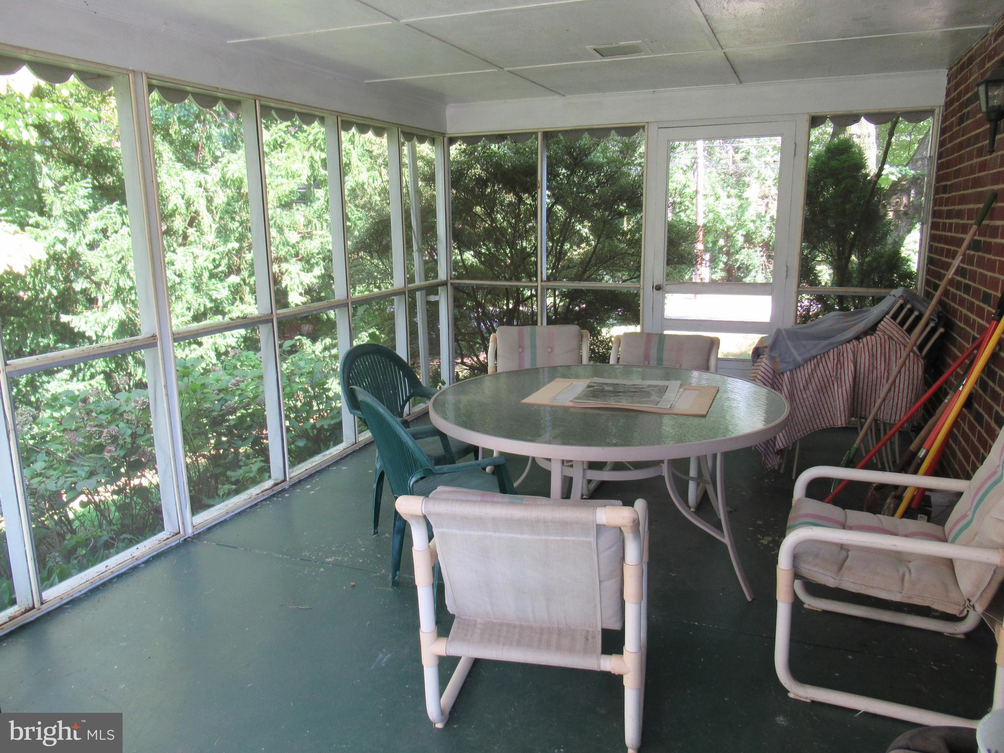 101 Dewey Road Cheltenham, PA 19012 - Photo 11 of 37 Screened in porch