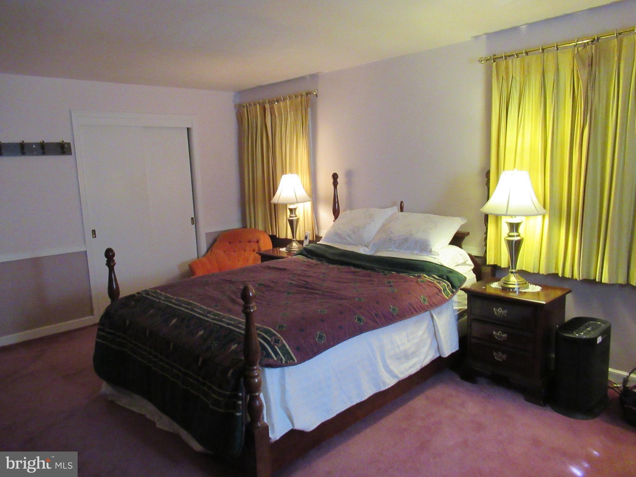 101 Dewey Road Cheltenham, PA 19012 - Photo 18 of 37 Large master bedroom