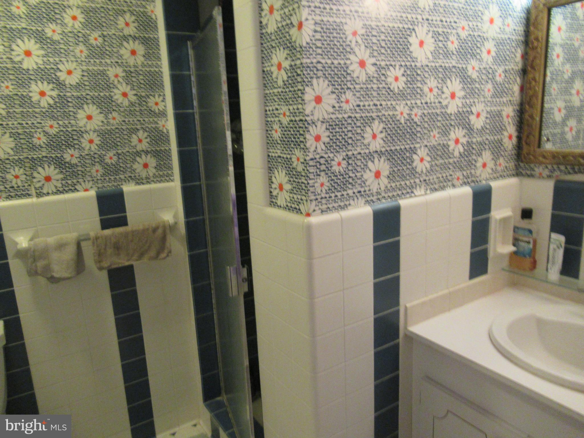 101 Dewey Road Cheltenham, PA 19012 - Photo 20 of 37 tiled bath with shower