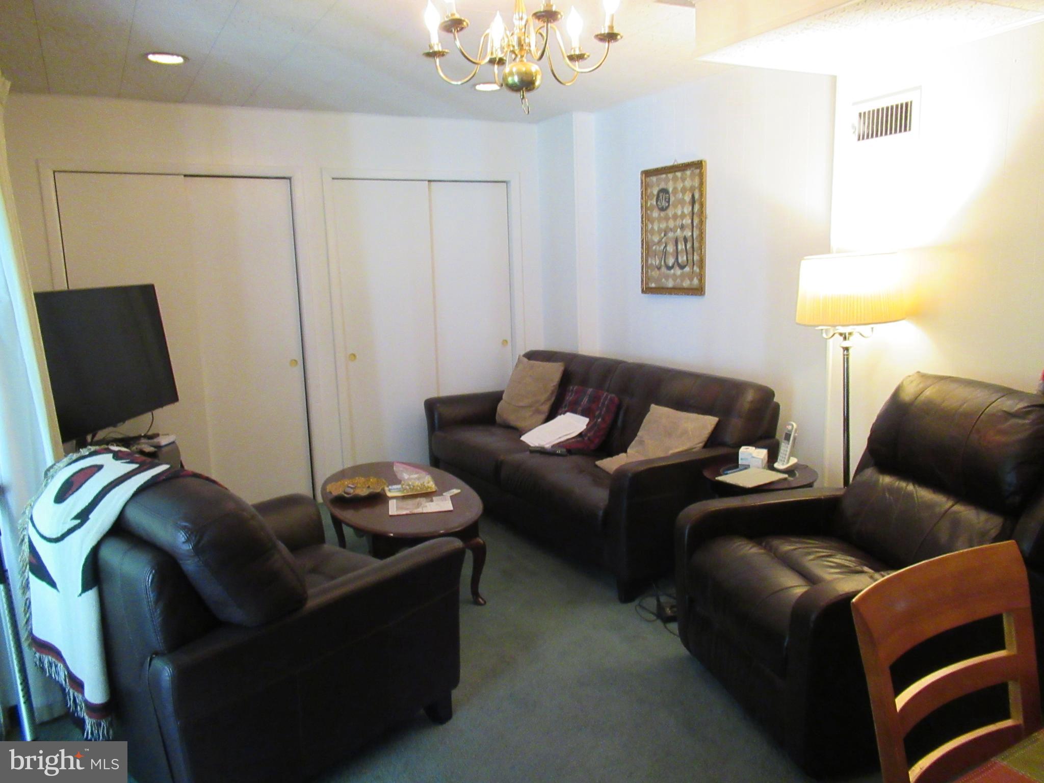 101 Dewey Road Cheltenham, PA 19012 - Photo 10 of 37 Family room wit lots of closets for coats, etc,