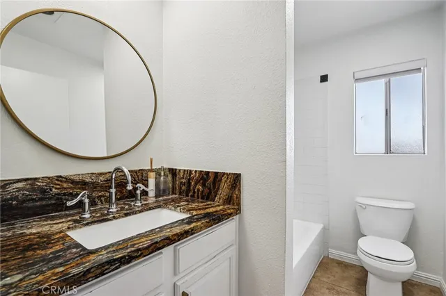 $449,950 | 7439 Woodman Avenue, Unit 31, Van Nuys, CA 91405