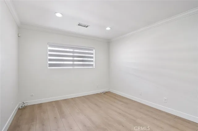 $449,950 | 7439 Woodman Avenue, Unit 31, Van Nuys, CA 91405