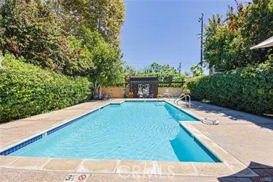 $449,950 | 7439 Woodman Avenue, Unit 31, Van Nuys, CA 91405