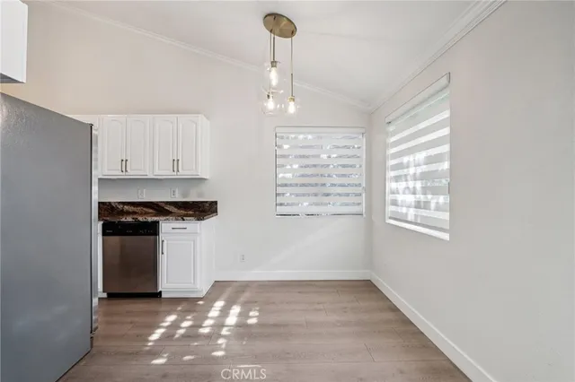 $449,950 | 7439 Woodman Avenue, Unit 31, Van Nuys, CA 91405