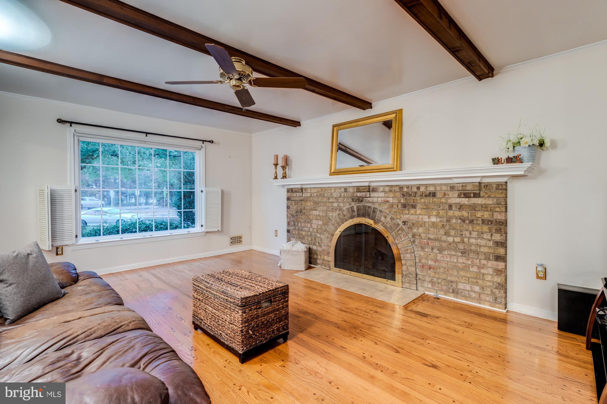 8116 Northumberland Road Springfield, VA 22153 - Photo 22 of 54 Exquisite wood floors shine
