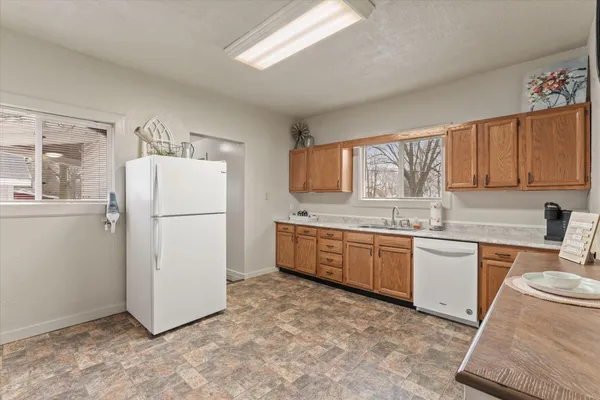 $300,000 | 402 Jefferson Street, Cassopolis, MI 49031