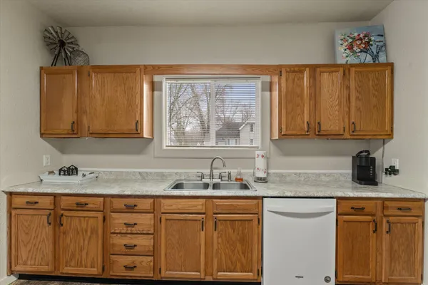 $300,000 | 402 Jefferson Street, Cassopolis, MI 49031