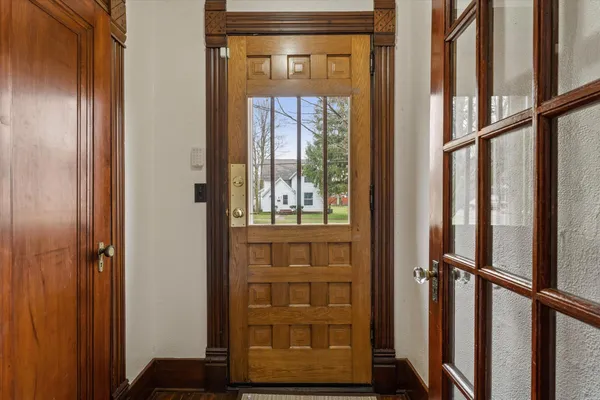 $300,000 | 402 Jefferson Street, Cassopolis, MI 49031