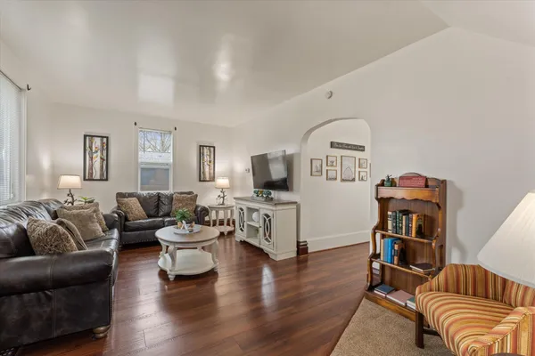 $300,000 | 402 Jefferson Street, Cassopolis, MI 49031