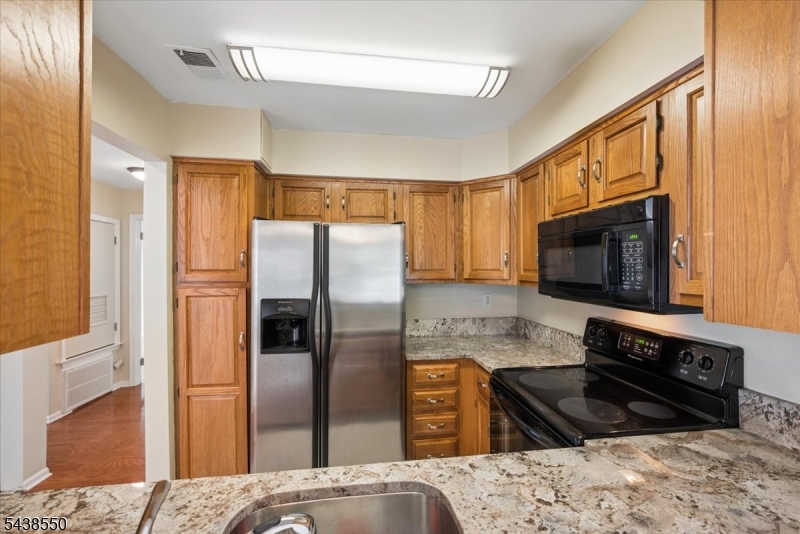 40 Ray Court Bedminster, NJ 07921 - Photo 16 of 25
