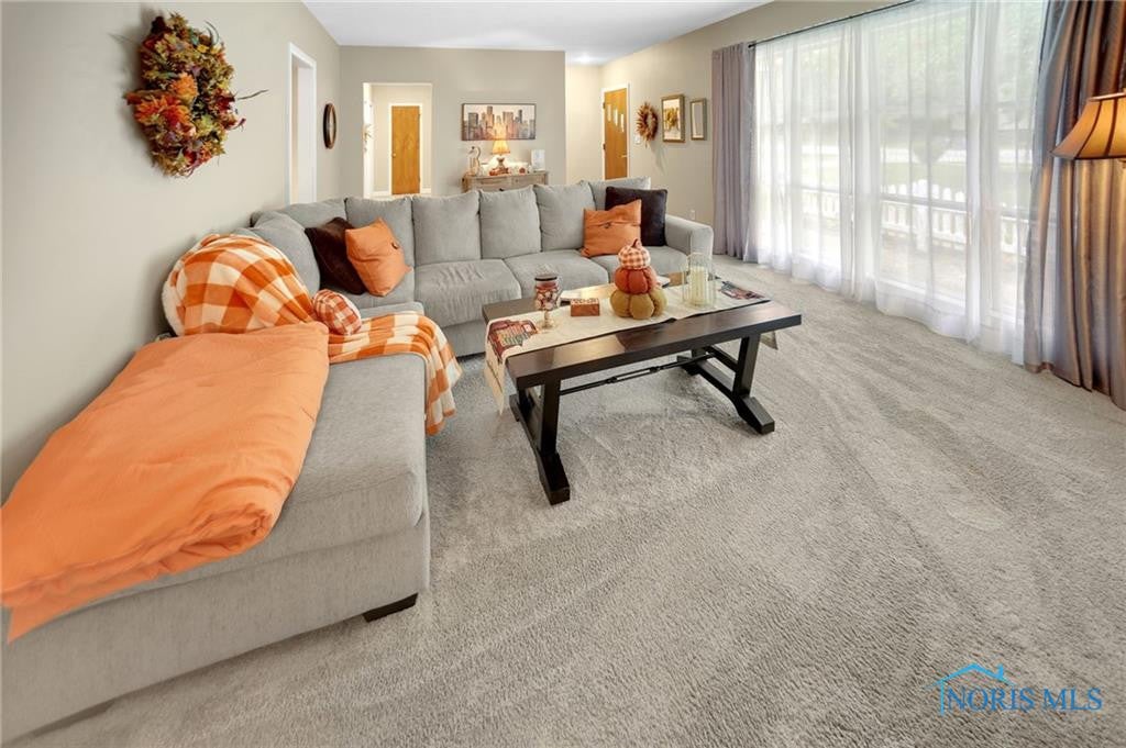 2011 Cass Road Toledo, OH 43614 - Photo 7 of 36 Gallery Image 7