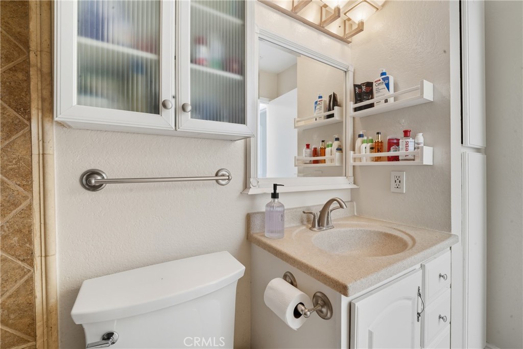 334 South Walnut Avenue, Unit 13 Brea, CA 92821 - Photo 20 of 28