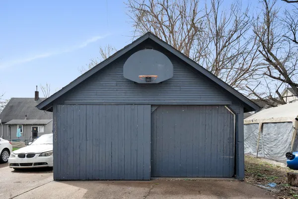 $225,000 | 1446 West High Street, Davenport, IA 52804