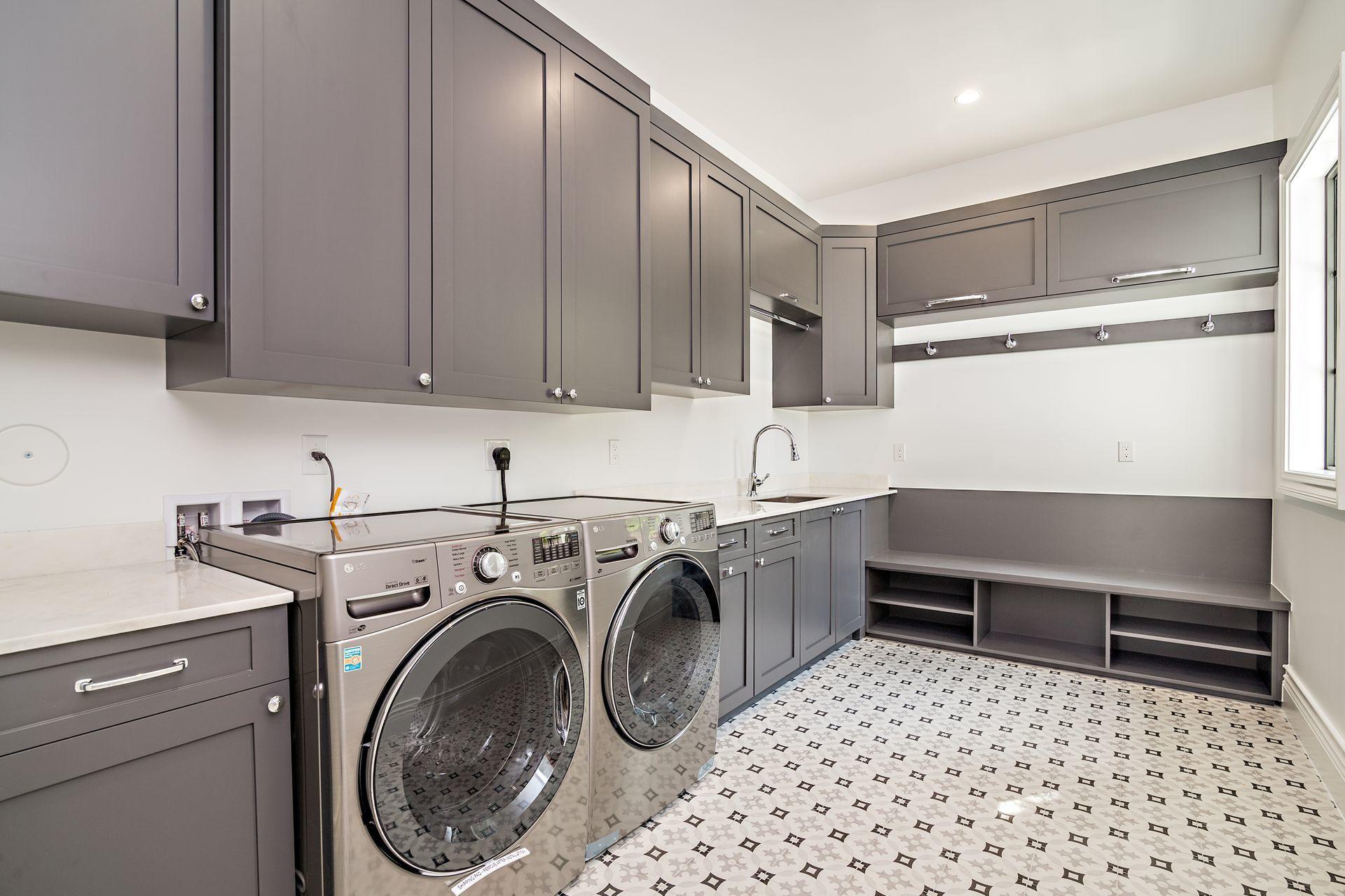 332 Potter Road West Palm Beach, FL 33405 - Photo 29 of 42 Laundry Room