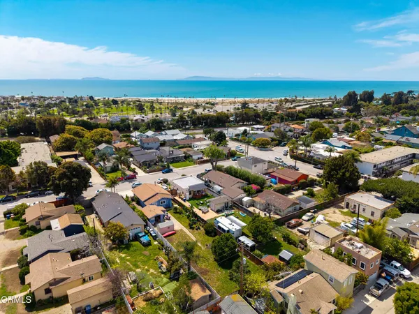 $1,049,900 | 1813 Ocean Avenue, Ventura, CA 93001