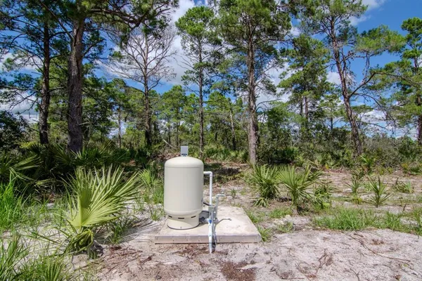 $274,900 | 192 Freedom Drive, Frostproof, FL 33843