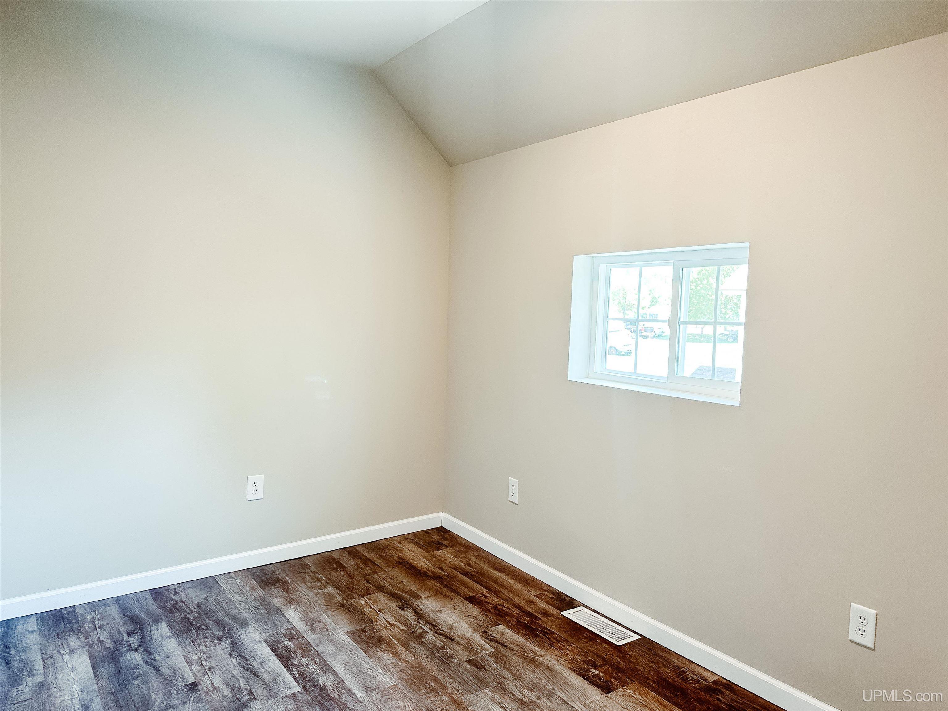 411 North 2nd Street Ishpeming, MI 49849 - Photo 32 of 48