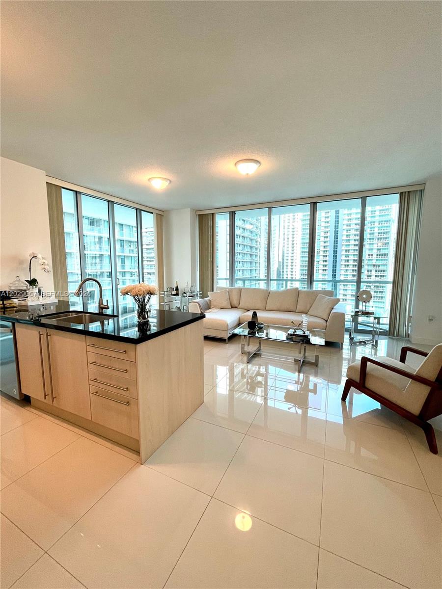 79 Southwest 12th Street, Unit 2407S Miami, FL 33130 - Photo 1 of 39