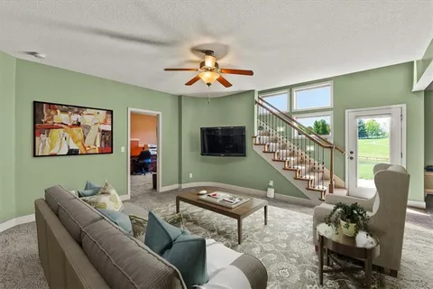 $915,000 | 8070 Green Glades Court, Parkville, MO 64152