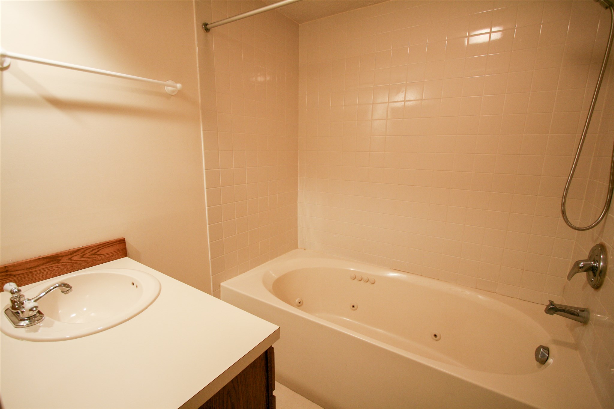 7 Corduroy Road, Unit 7 Amherst, NH 03031 - Photo 14 of 35 Gallery Image 14
