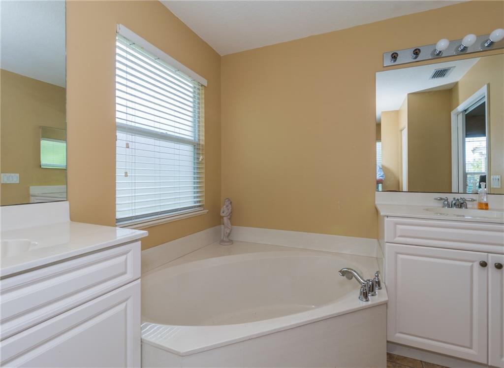 2728 Southwest Regency Road Stuart, FL 34997 - Photo 17 of 25 Gallery Image 17