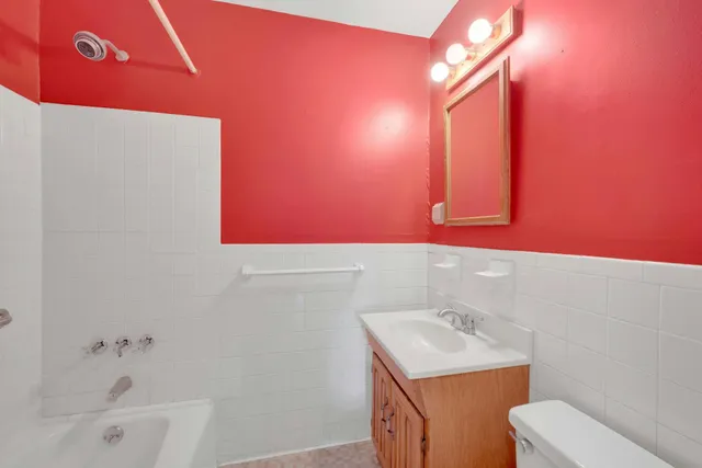 $279,000 | 2261 Palmer Avenue, Unit 2M, New Rochelle, NY 10801