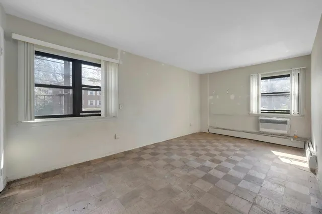 $279,000 | 2261 Palmer Avenue, Unit 2M, New Rochelle, NY 10801