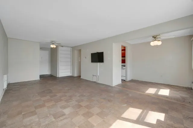 $279,000 | 2261 Palmer Avenue, Unit 2M, New Rochelle, NY 10801