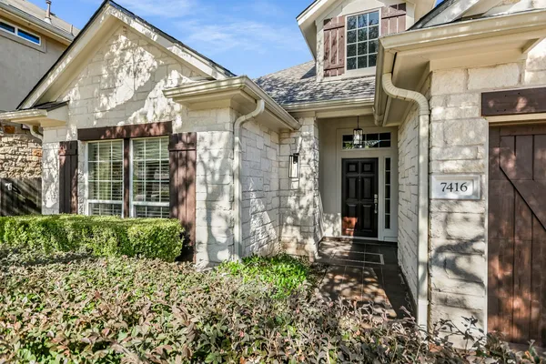 $724,990 | 7416 Brecourt Manor Way, Austin, TX 78739