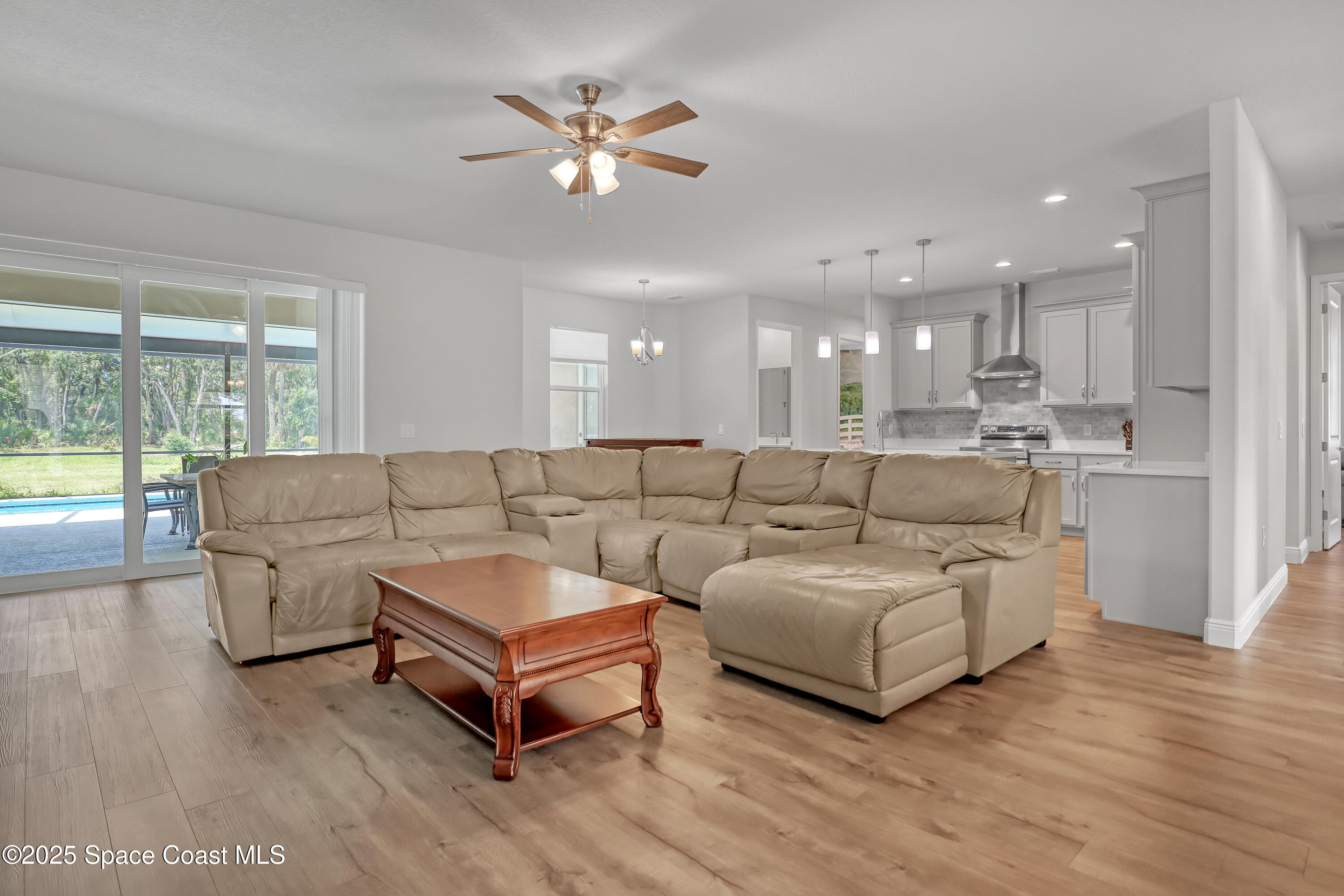 1841 Market Circle Northeast Palm Bay, FL 32905 - Photo 16 of 46 1841 Market (10)