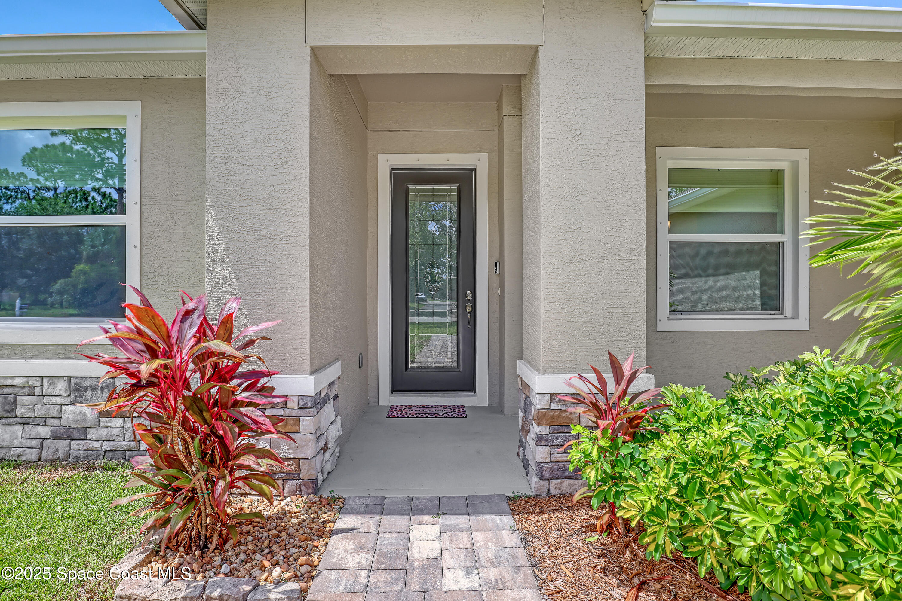 1841 Market Circle Northeast Palm Bay, FL 32905 - Photo 8 of 46 1841 Market (5)