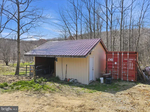 $1,385,900 | 120 Benfield Road, Macungie, PA 18062