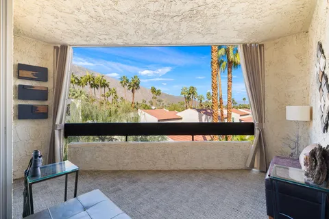 $285,500 | 1552 South Camino Real, Unit 333, Palm Springs, CA 92264