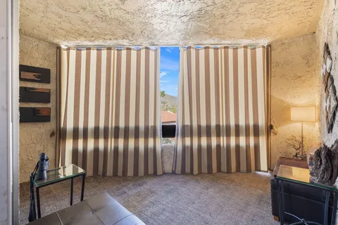 $285,500 | 1552 South Camino Real, Unit 333, Palm Springs, CA 92264