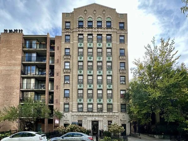 $1,295 | 661 West Sheridan Road, Unit 203, Chicago, IL 60613