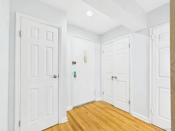 $183,000 | 65-15 Alderton Street, Unit 3F | Rego Park