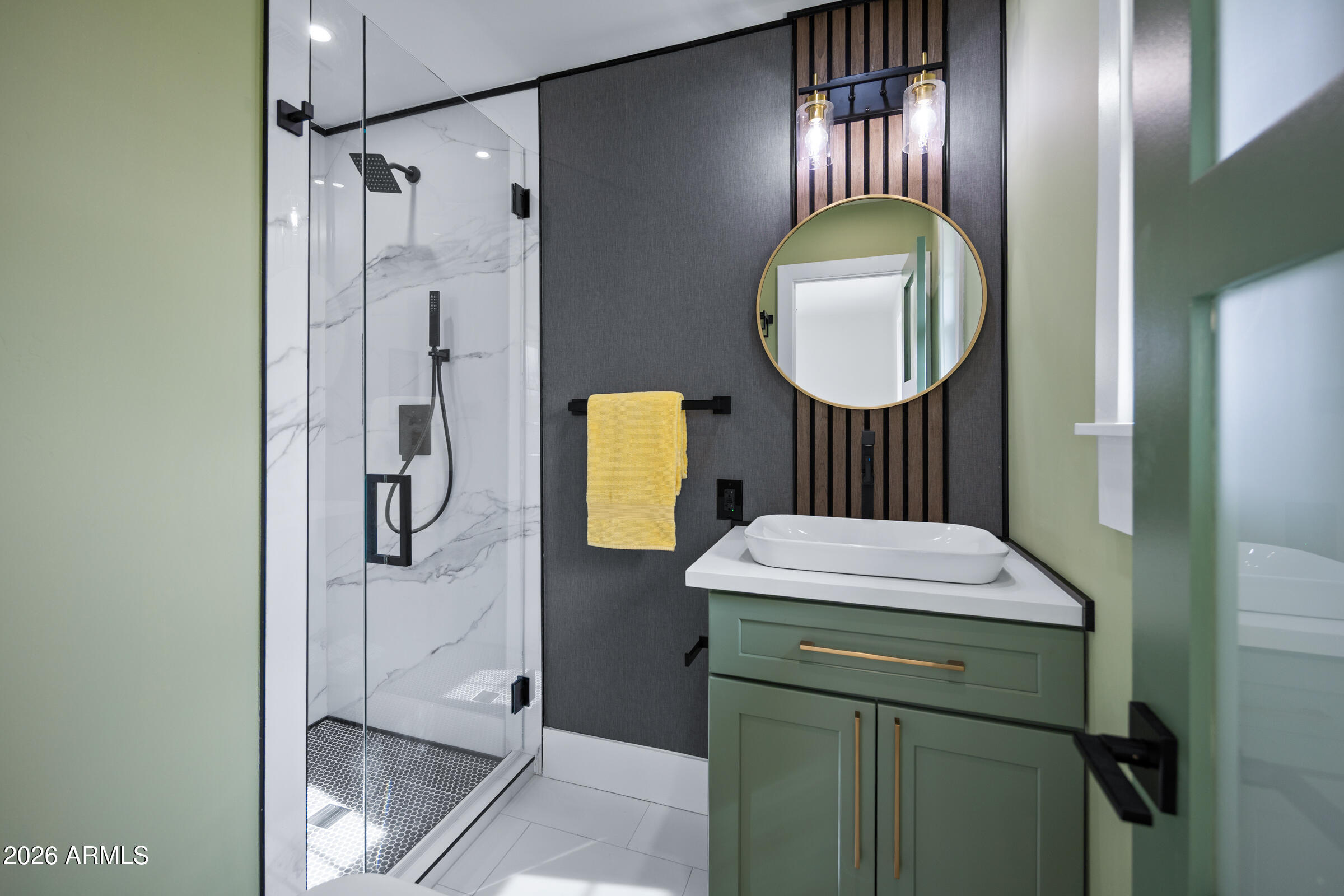 3616 East Fairmount Avenue Phoenix, AZ 85018 - Photo 19 of 58 En suite bath 1