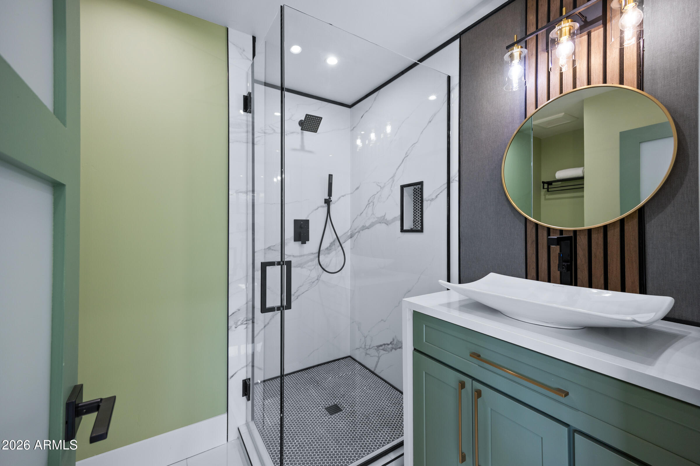 3616 East Fairmount Avenue Phoenix, AZ 85018 - Photo 21 of 58 En suite bath 2