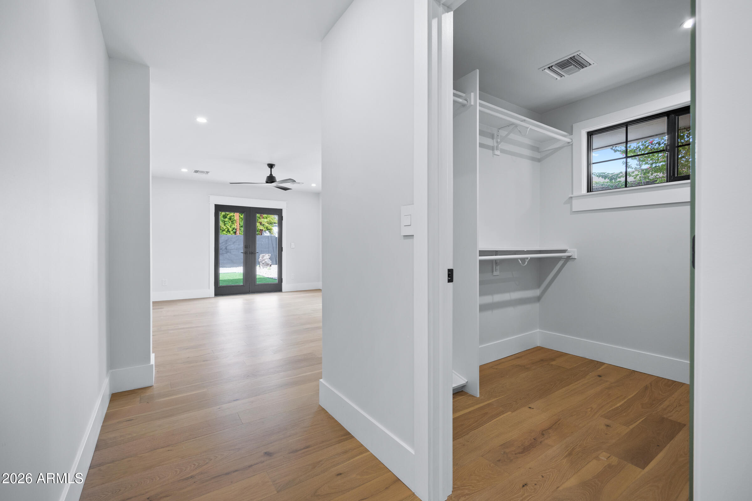 3616 East Fairmount Avenue Phoenix, AZ 85018 - Photo 39 of 58 Master suite