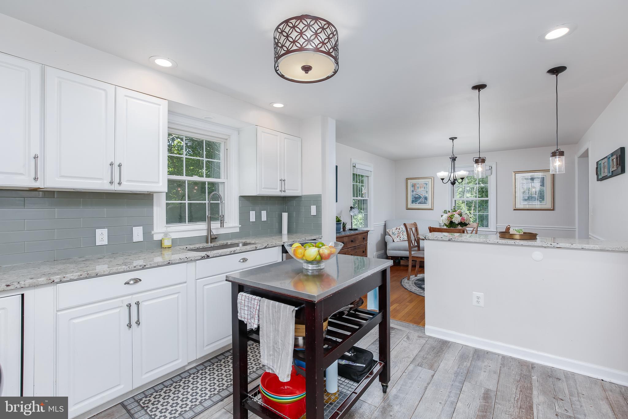 6708 Sherwood Road Baltimore, MD 21239 - Photo 14 of 29