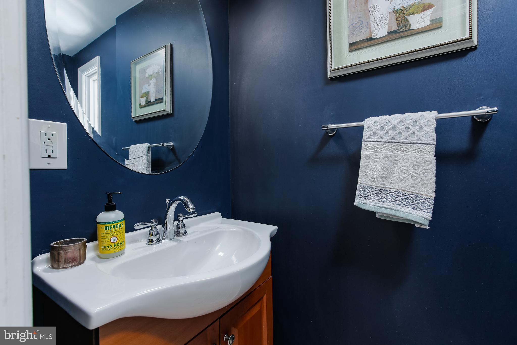 6708 Sherwood Road Baltimore, MD 21239 - Photo 7 of 29