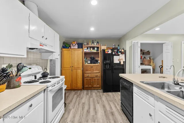 $249,900 | 608 Henderson Drive, Jacksonville, NC 28540