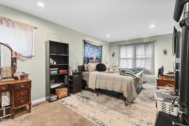 $249,900 | 608 Henderson Drive, Jacksonville, NC 28540