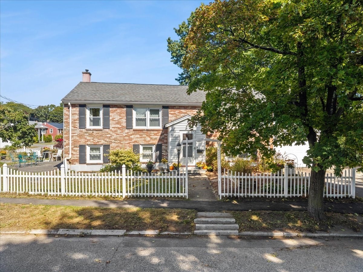 116 Running Brook Road Boston, MA 02132 - Photo 2 of 45 Gallery Image 2