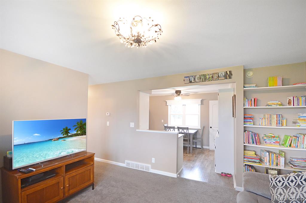 67667 Place Road New Haven, MI 48050 - Photo 6 of 37 Gallery Image 6