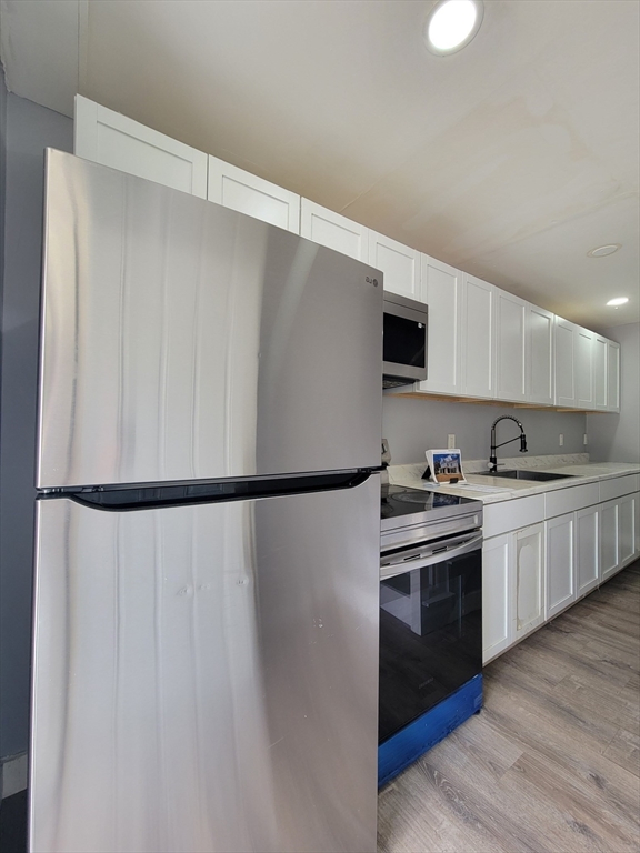 136 Commonwealth Road, Unit 2 Wayland, MA 01778 - Photo 3 of 20