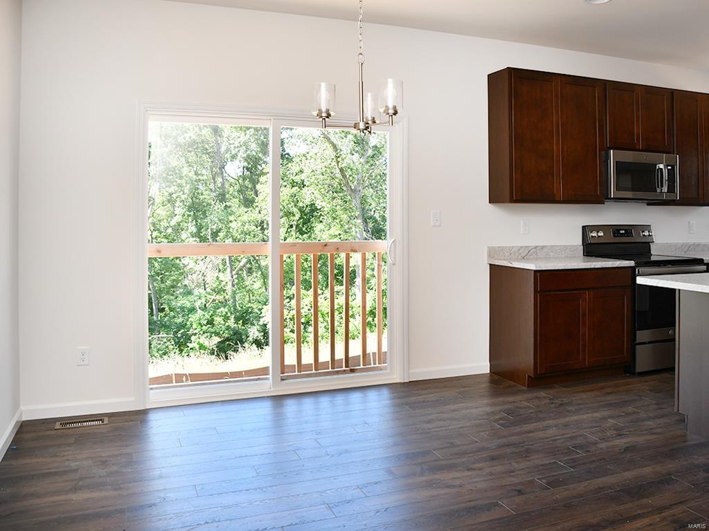 160 Keystone Ridge Drive O'Fallon, MO 63366 - Photo 4 of 10 Gallery Image 4
