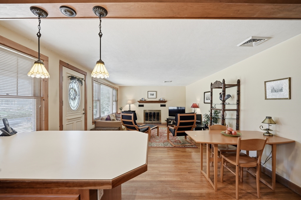 12 Ranch Avenue Easthampton, MA 01027 - Photo 13 of 42