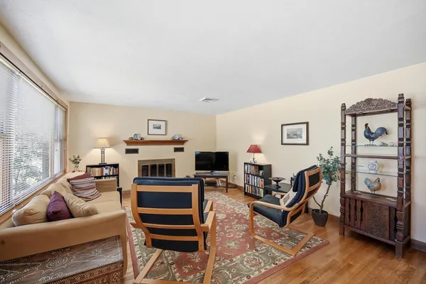 $449,900 | 12 Ranch Avenue, Easthampton, MA 01027